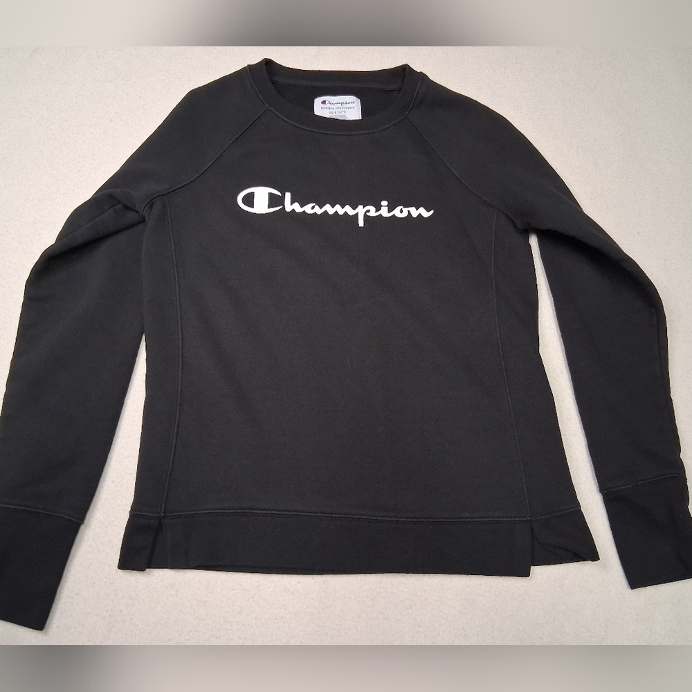 4/20$ ➡️ Champion Black Long Sleeve Shirt